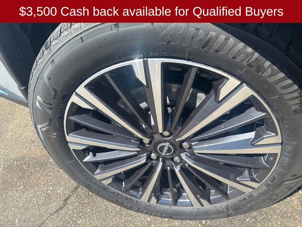 2026 Boulder Gray/Super Black Nissan Pathfinder Platinum FWD SUV