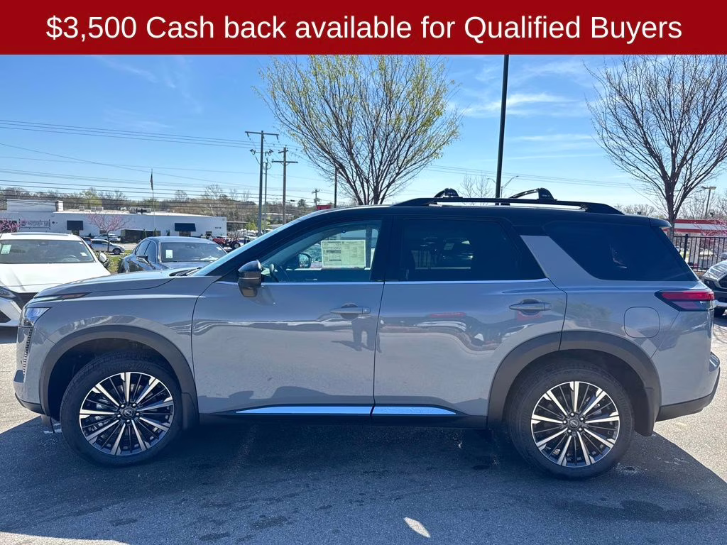 2026 Boulder Gray/Super Black Nissan Pathfinder Platinum FWD SUV