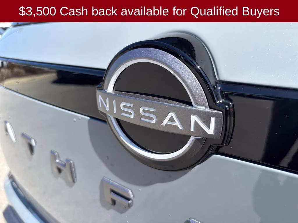 2026 Boulder Gray/Super Black Nissan Pathfinder Platinum FWD SUV