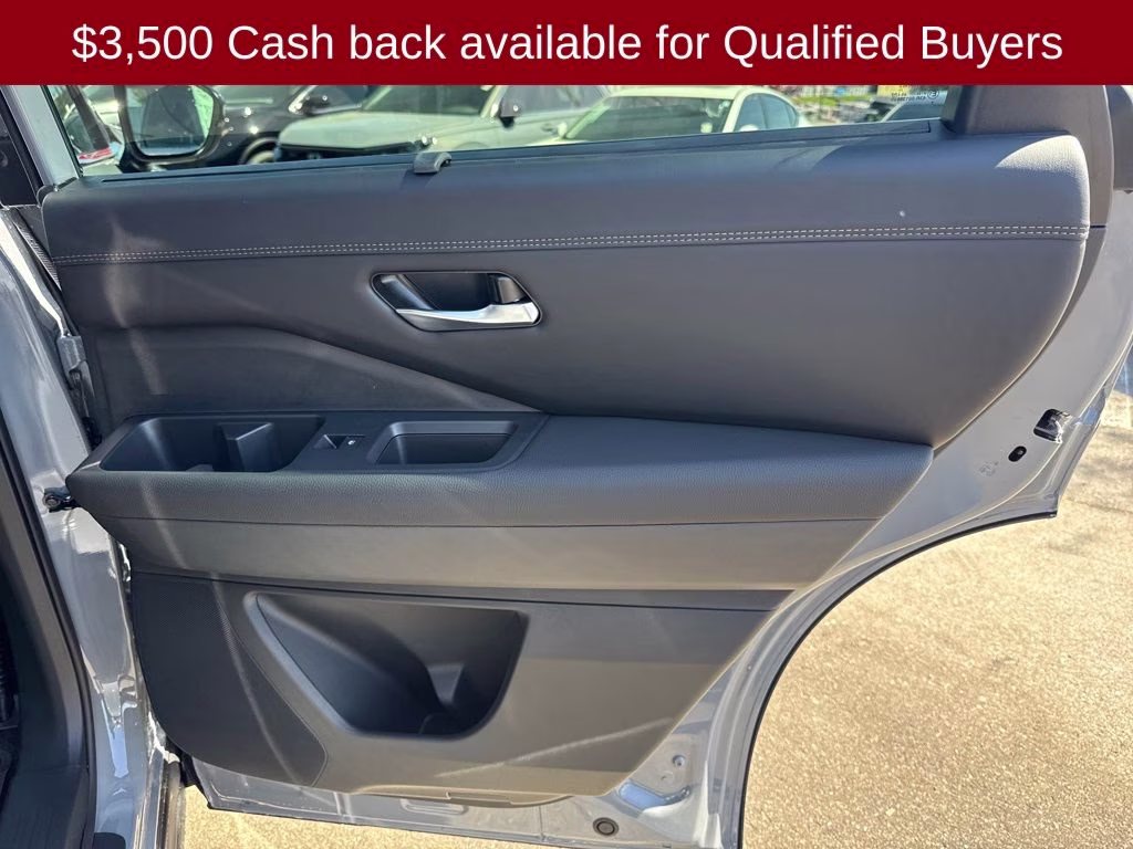 2026 Boulder Gray/Super Black Nissan Pathfinder Platinum FWD SUV