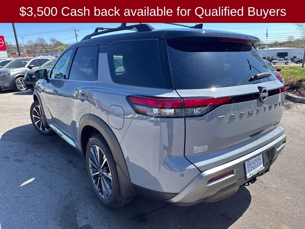 2026 Boulder Gray/Super Black Nissan Pathfinder Platinum FWD SUV