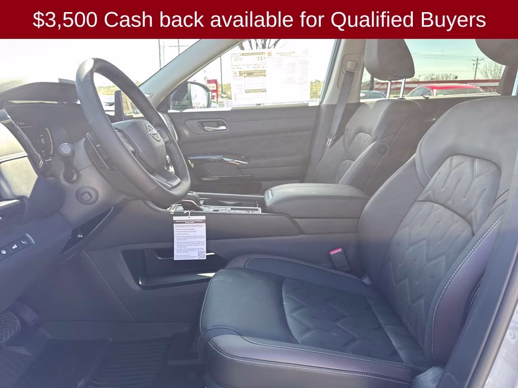 2026 Boulder Gray/Super Black Nissan Pathfinder Platinum FWD SUV