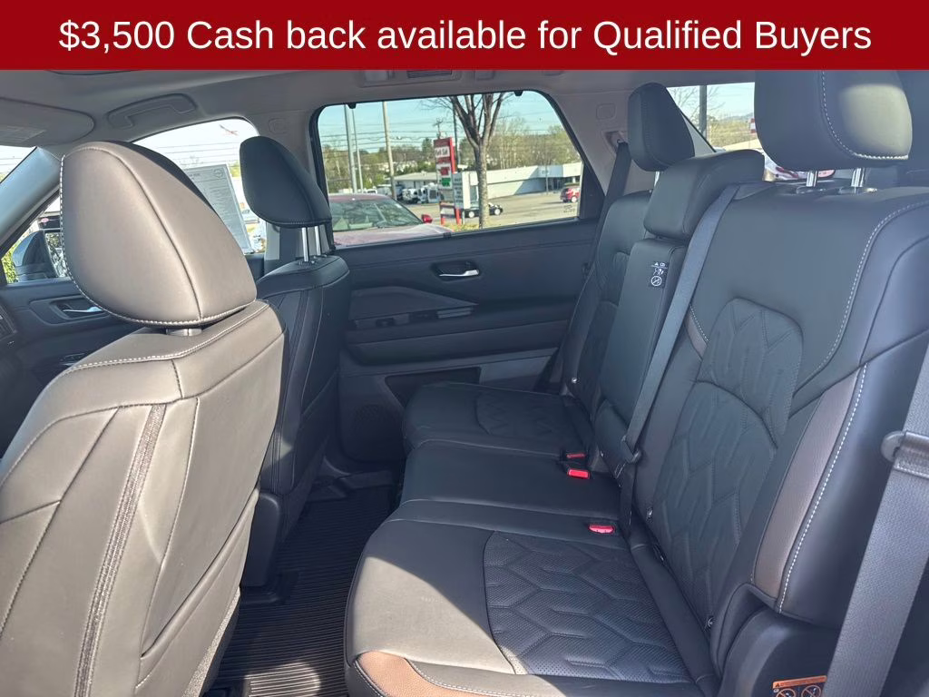 2026 Gun Metallic Nissan Pathfinder Platinum FWD SUV