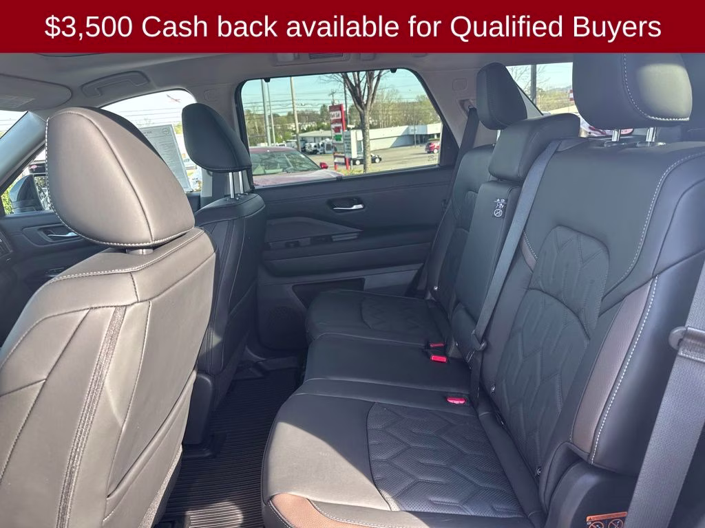 2026 Gun Metallic Nissan Pathfinder Platinum FWD SUV