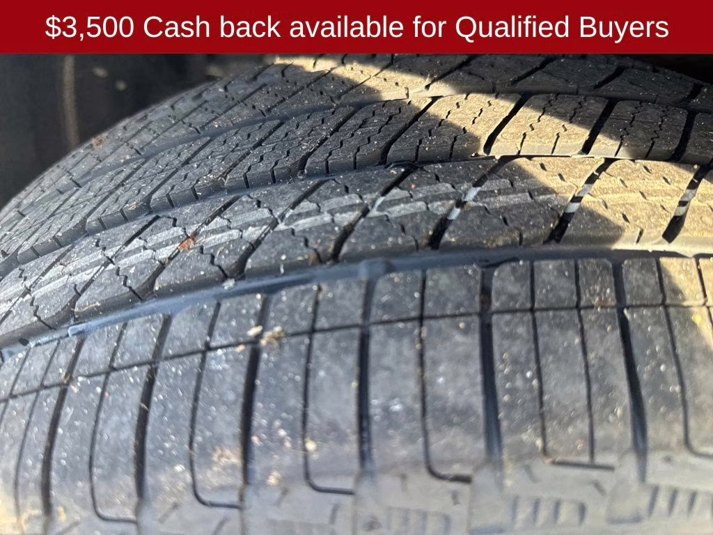 2026 Gun Metallic Nissan Pathfinder Platinum FWD SUV