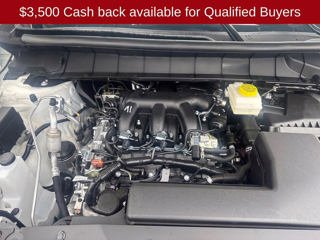 2026 Everest White Pearl/Black Nissan Pathfinder Platinum FWD SUV