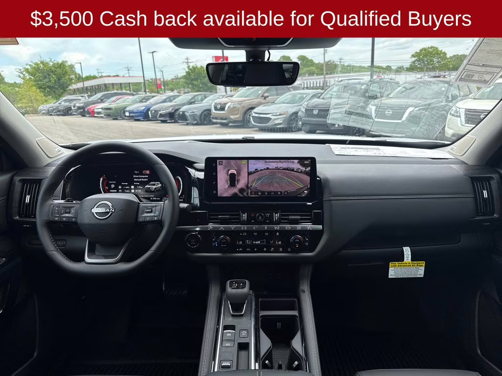 2026 Everest White Pearl/Black Nissan Pathfinder Platinum FWD SUV