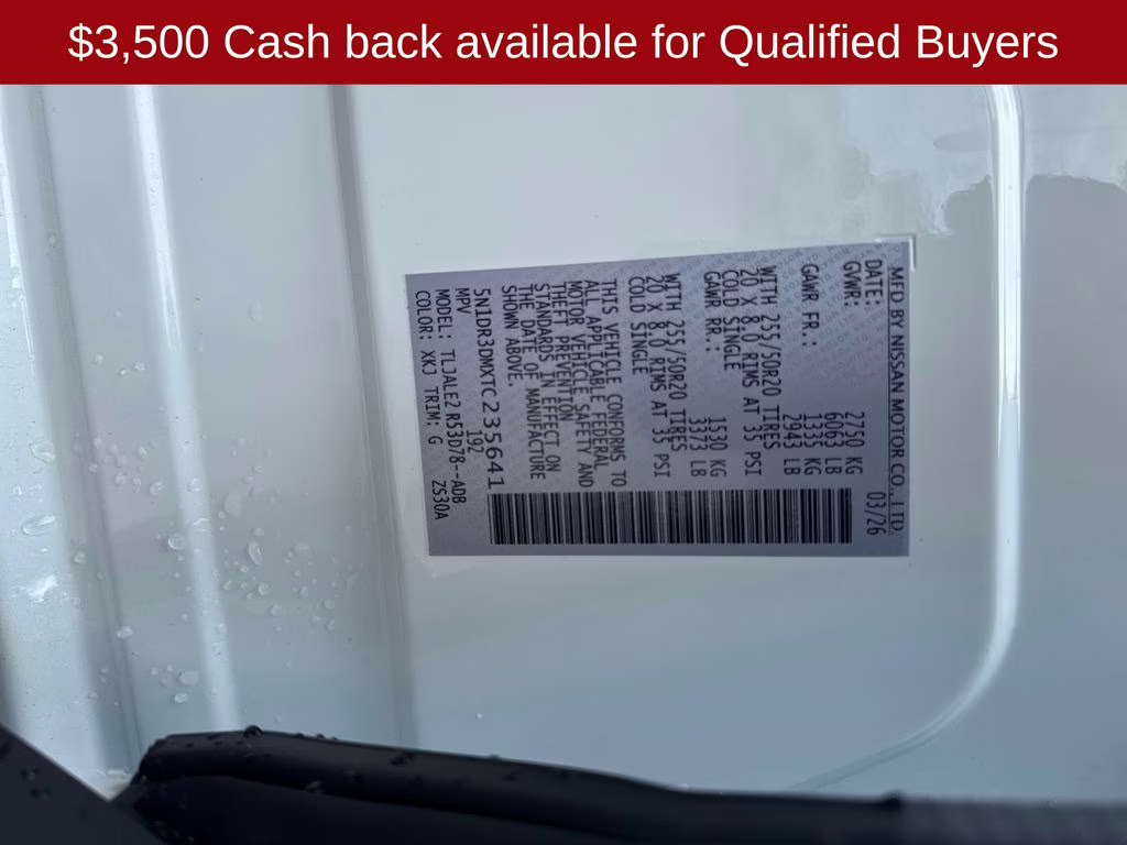 2026 Everest White Pearl/Black Nissan Pathfinder Platinum FWD SUV