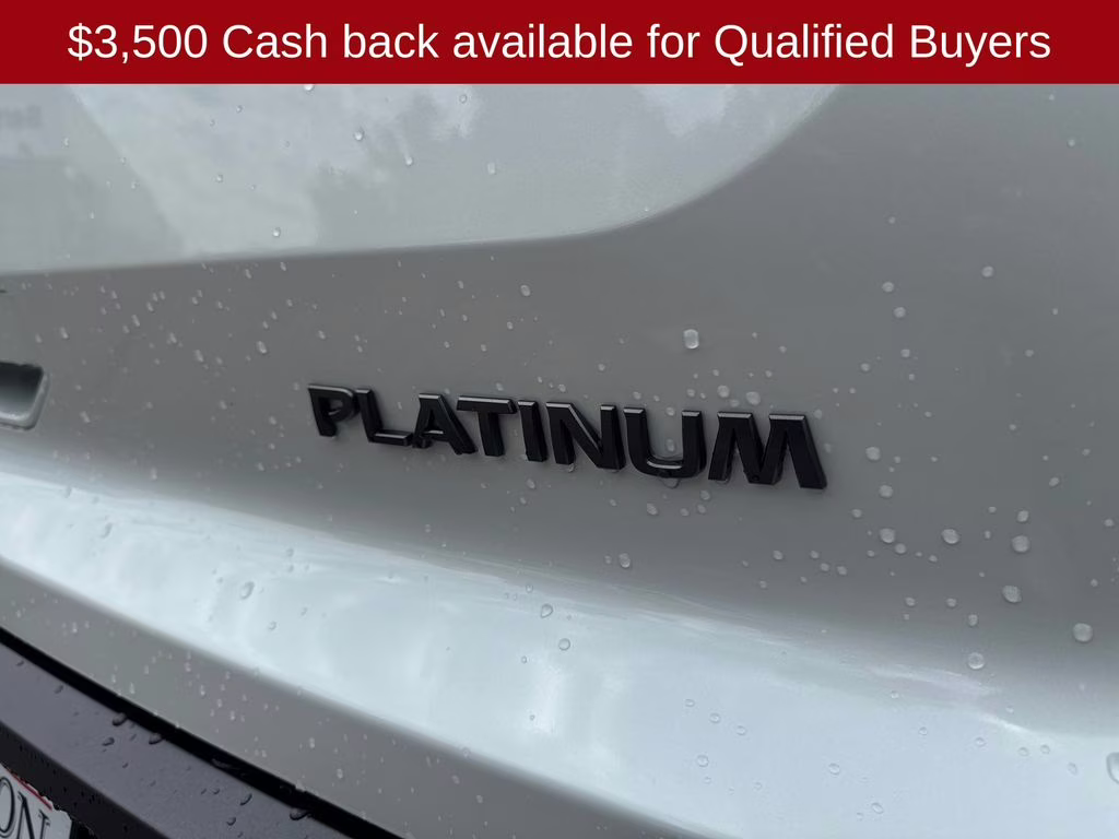 2026 Everest White Pearl/Black Nissan Pathfinder Platinum FWD SUV