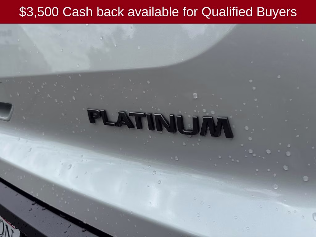 2026 Everest White Pearl/Black Nissan Pathfinder Platinum FWD SUV