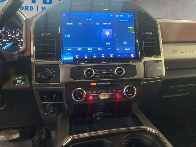 2022 Star White Metallic Tri-Coat Ford Super Duty F-350 SRW Platinum 4X4 Truck