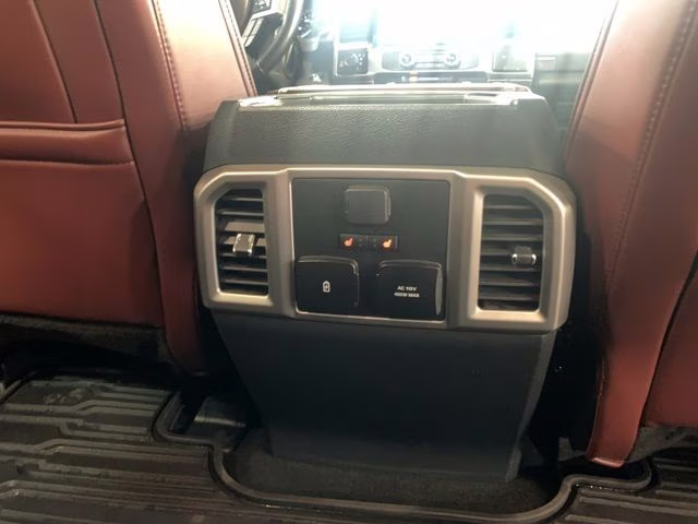 2022 Star White Metallic Tri-Coat Ford Super Duty F-350 SRW Platinum 4X4 Truck