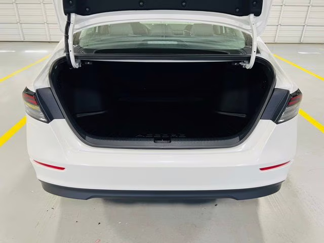 2026 Platinum White Pearl Honda Accord SE FWD Sedan