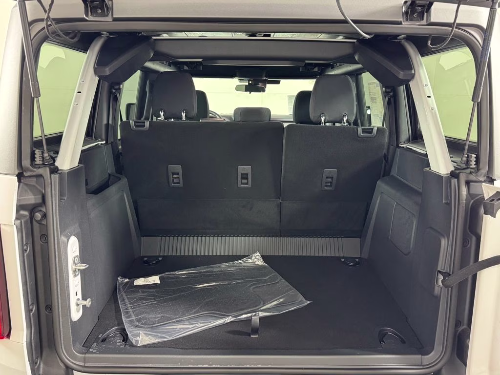 2026 Oxford White Ford Bronco Big Bend 4X4 SUV