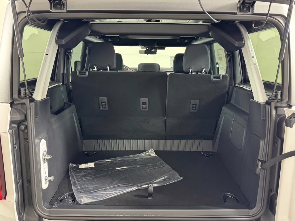 2026 Oxford White Ford Bronco Big Bend 4X4 SUV