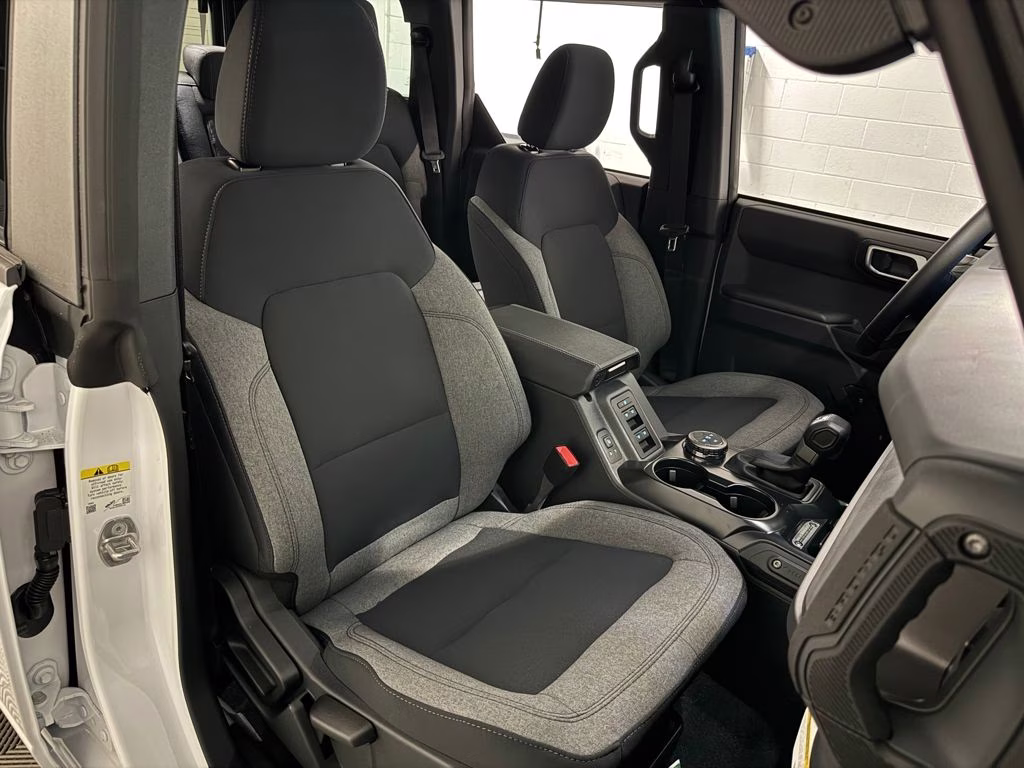 2026 Oxford White Ford Bronco Big Bend 4X4 SUV