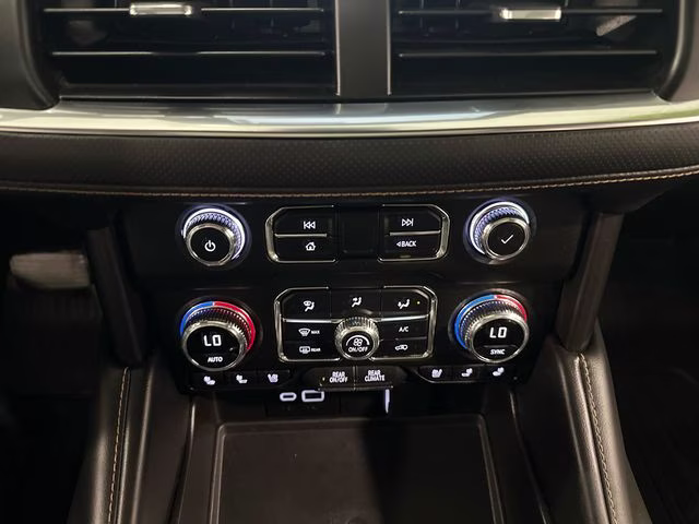 2023 Onyx Black GMC Yukon AT4 4X4 SUV