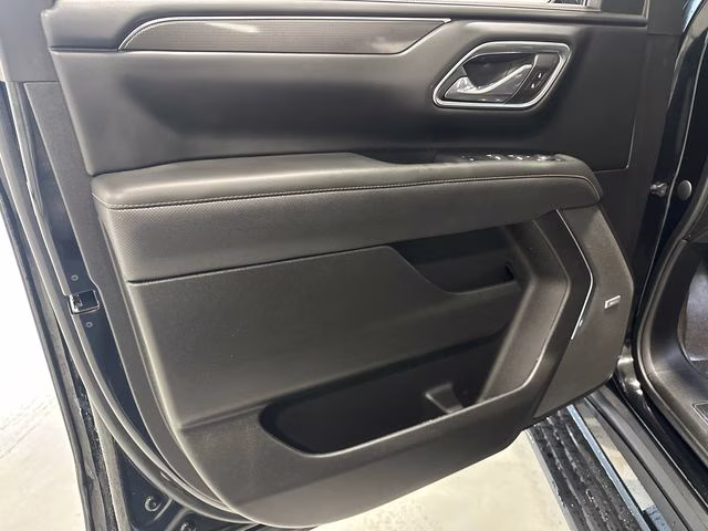 2023 Onyx Black GMC Yukon AT4 4X4 SUV