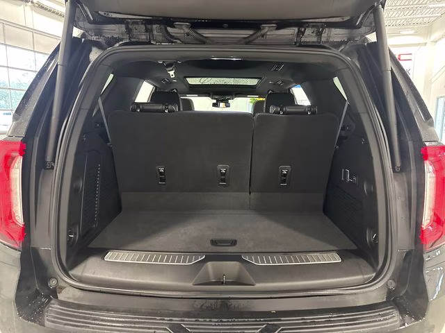 2023 Onyx Black GMC Yukon AT4 4X4 SUV