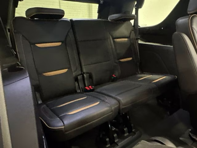 2023 Onyx Black GMC Yukon AT4 4X4 SUV