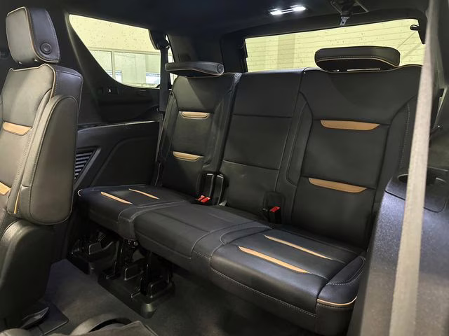 2023 Onyx Black GMC Yukon AT4 4X4 SUV