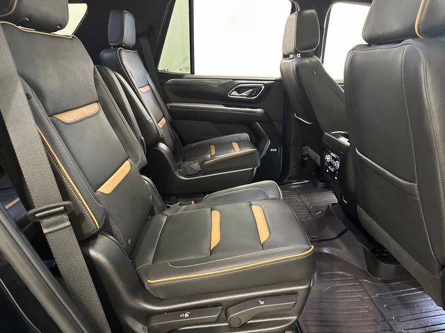 2023 Onyx Black GMC Yukon AT4 4X4 SUV