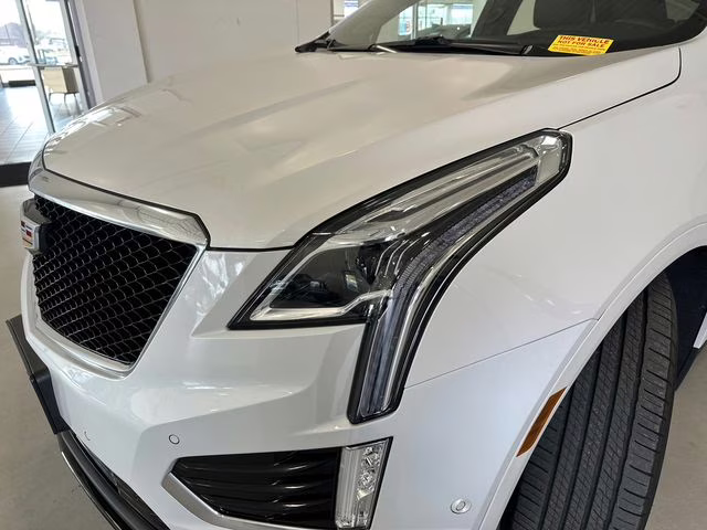 2024 Crystal White Tricoat Cadillac XT5 Sport AWD SUV