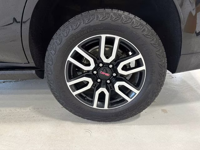 2023 Onyx Black GMC Yukon AT4 4X4 SUV
