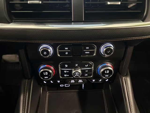 2023 Onyx Black GMC Yukon AT4 4X4 SUV