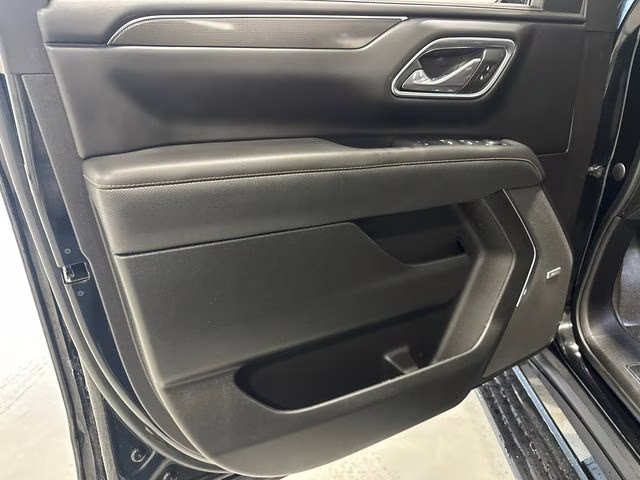 2023 Onyx Black GMC Yukon AT4 4X4 SUV