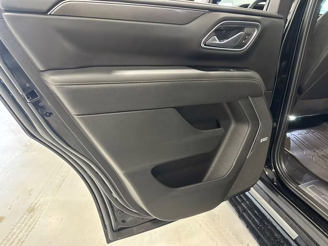 2023 Onyx Black GMC Yukon AT4 4X4 SUV