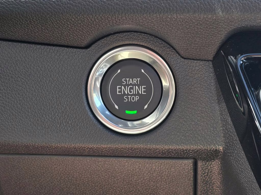 2026 Sterling Gray Metallic Chevrolet Traverse LT FWD SUV