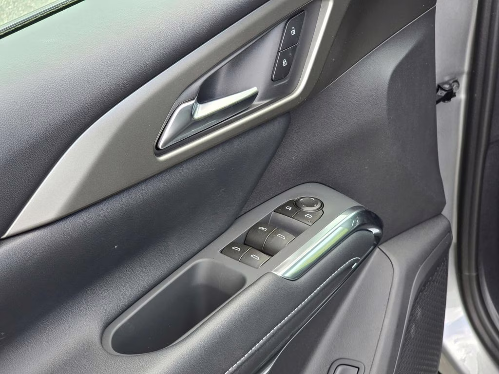 2026 Sterling Gray Metallic Chevrolet Traverse LT FWD SUV