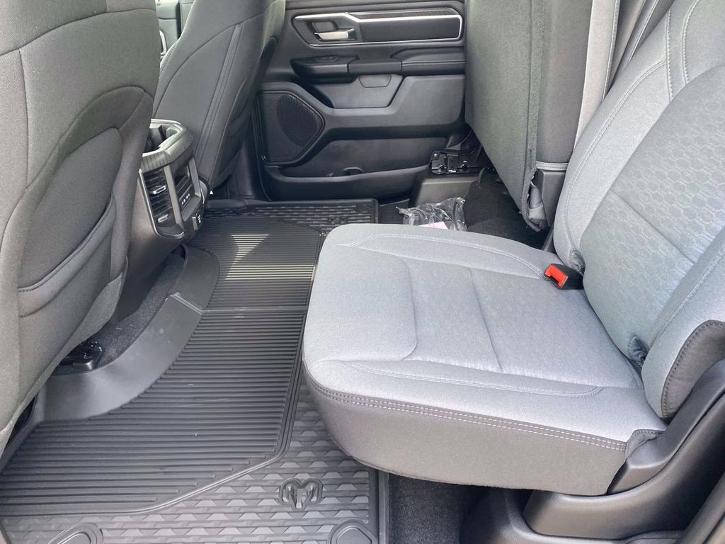 2026 Diamond Black Crystal Pearlcoat Ram 1500 Big Horn/Lone Star 4X4 Truck