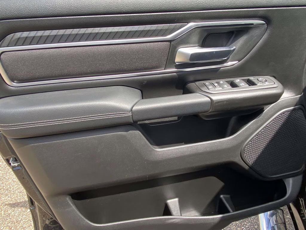 2026 Diamond Black Crystal Pearlcoat Ram 1500 Big Horn/Lone Star 4X4 Truck