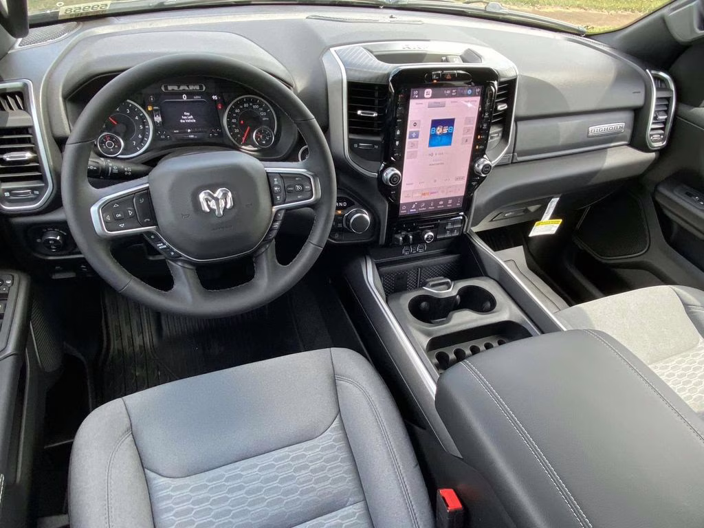 2026 Diamond Black Crystal Pearlcoat Ram 1500 Big Horn/Lone Star 4X4 Truck