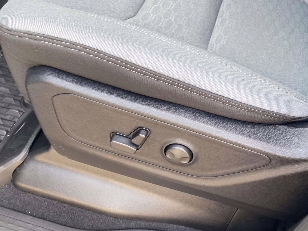 2026 Diamond Black Crystal Pearlcoat Ram 1500 Big Horn/Lone Star 4X4 Truck