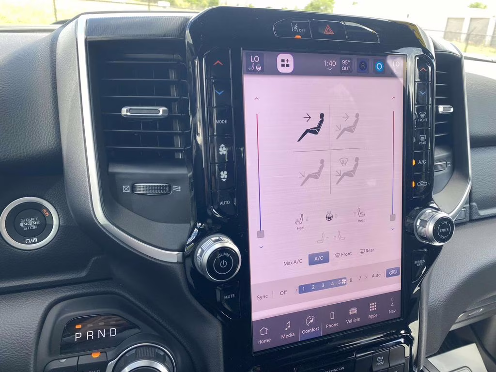 2026 Diamond Black Crystal Pearlcoat Ram 1500 Big Horn/Lone Star 4X4 Truck