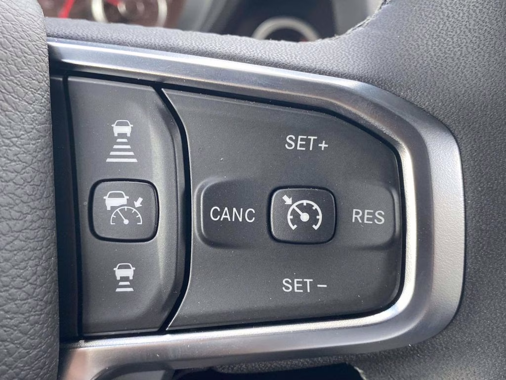 2026 Diamond Black Crystal Pearlcoat Ram 1500 Big Horn/Lone Star 4X4 Truck