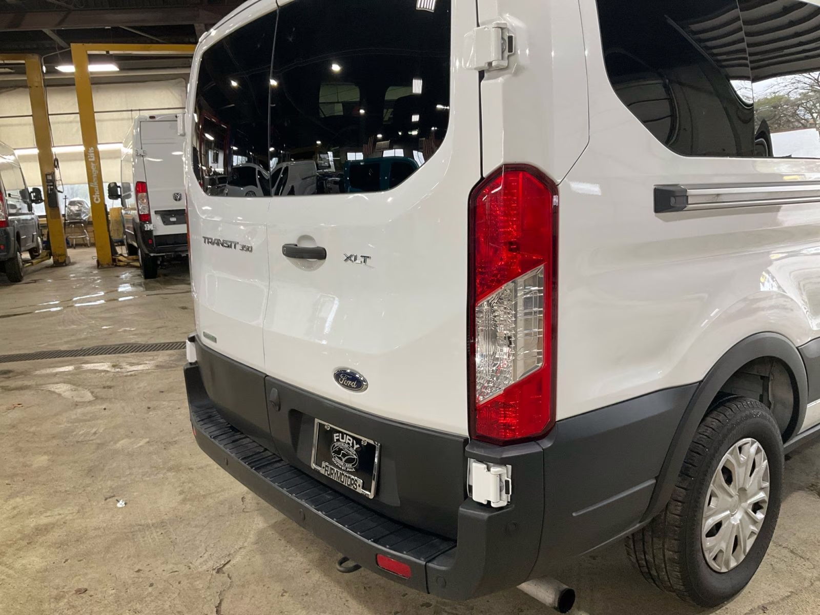 2023 Oxford White Ford Transit-350 XLT RWD Crossover