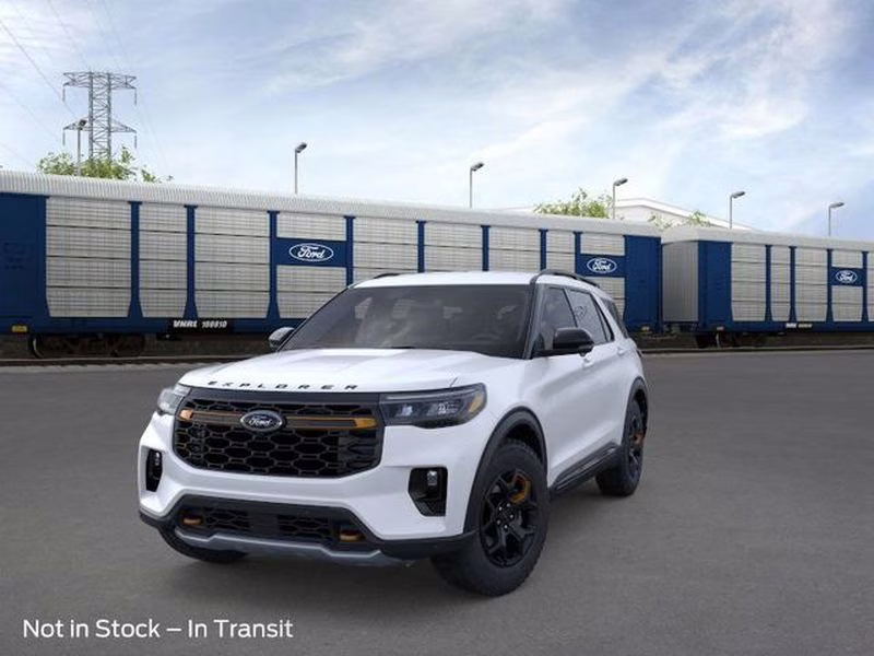 2026 Star White Metallic Tri-Coat Ford Explorer Tremor 4X4 SUV