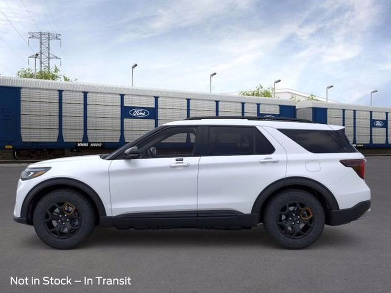 2026 Star White Metallic Tri-Coat Ford Explorer Tremor 4X4 SUV