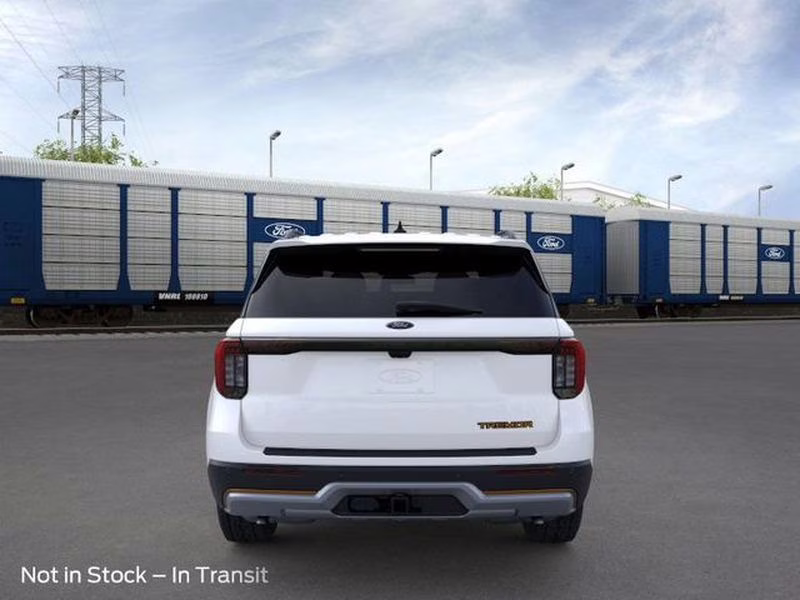 2026 Star White Metallic Tri-Coat Ford Explorer Tremor 4X4 SUV