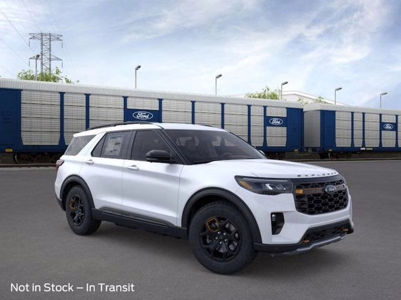 2026 Star White Metallic Tri-Coat Ford Explorer Tremor 4X4 SUV
