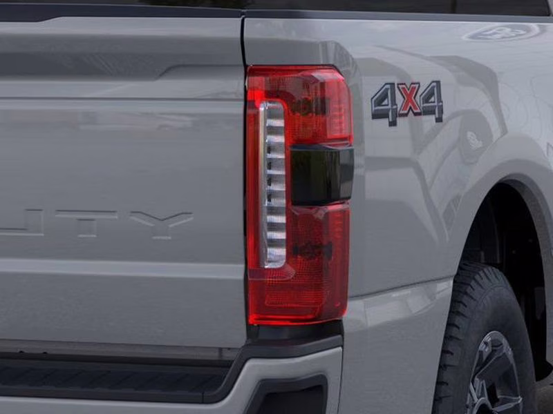 2026 Avalanche Ford Super Duty F-250 SRW XL 4X4 Truck