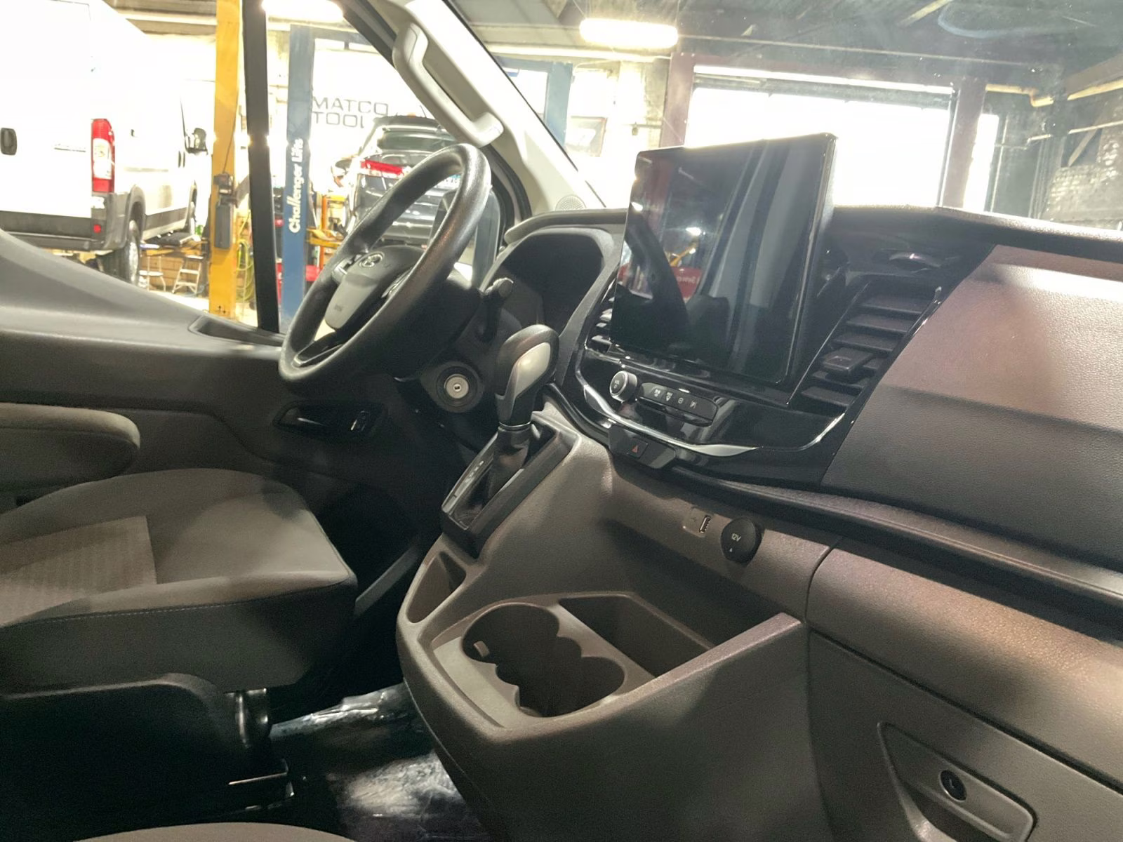 2023 Oxford White Ford Transit-350 XLT RWD Crossover