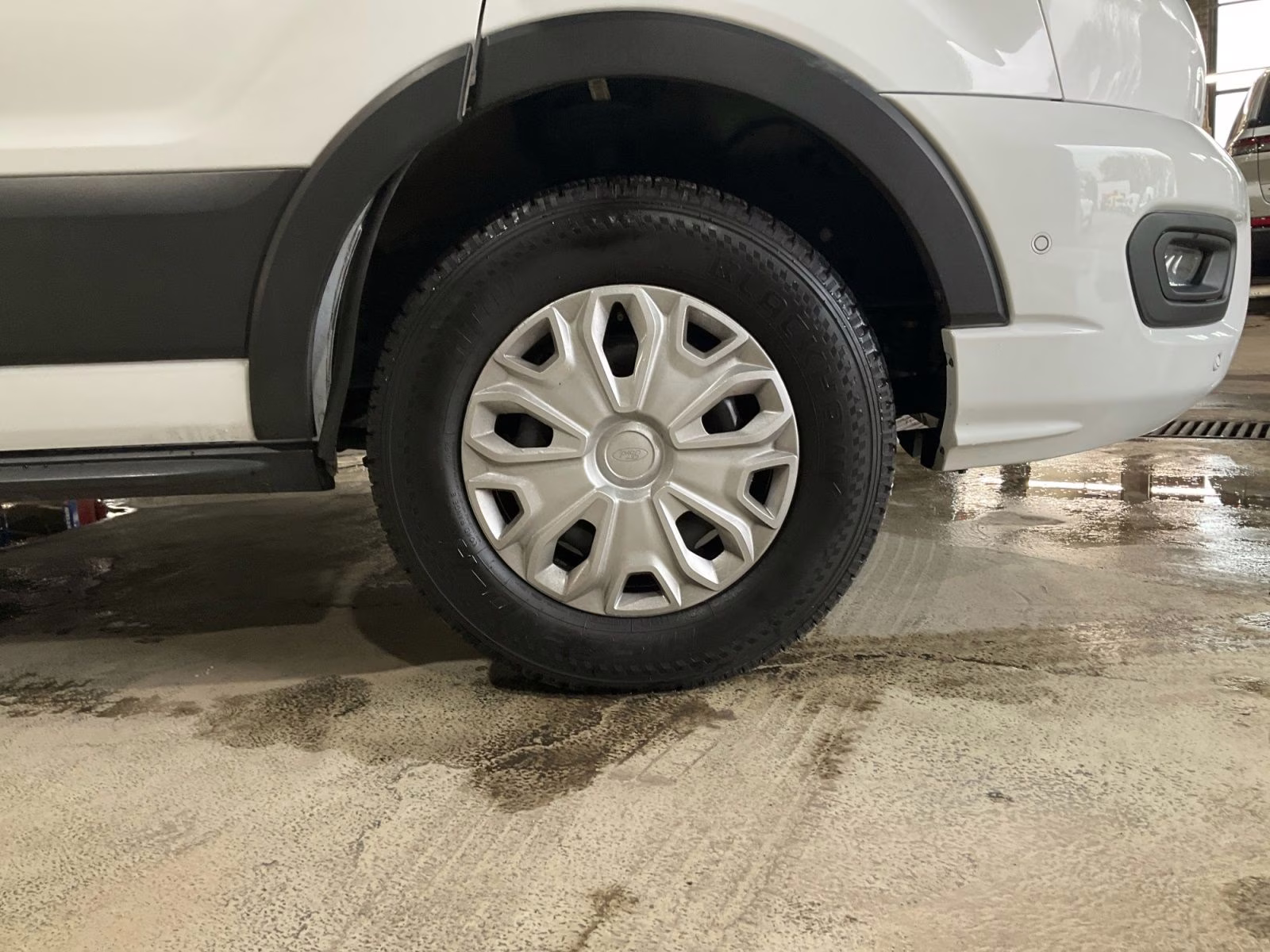 2023 Oxford White Ford Transit-350 XLT RWD Crossover