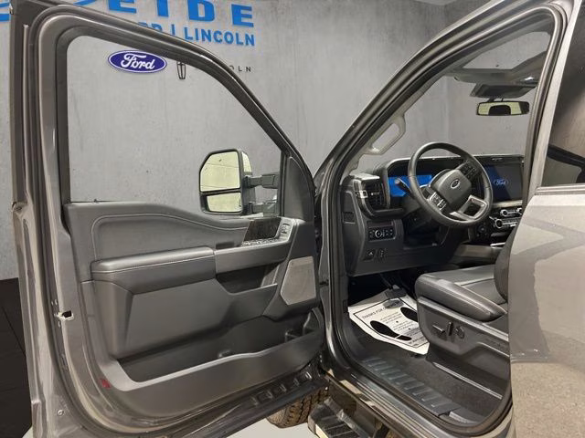 2026 Carbonized Gray Metallic Ford Super Duty F-250 SRW Lariat 4X4 Truck