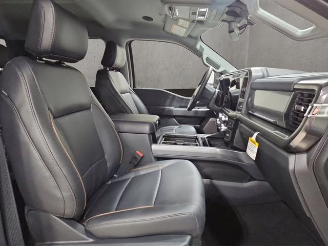 2026 Oxford White Ford Super Duty F-250 SRW Lariat 4X4 Truck