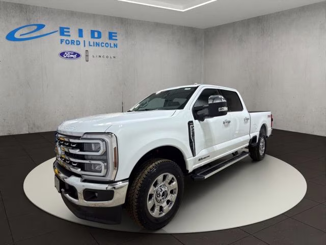 2026 Oxford White Ford Super Duty F-250 SRW Lariat 4X4 Truck